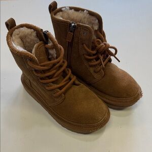 UGG Kids Chestnut Brown Cozy Lace-Up Boots